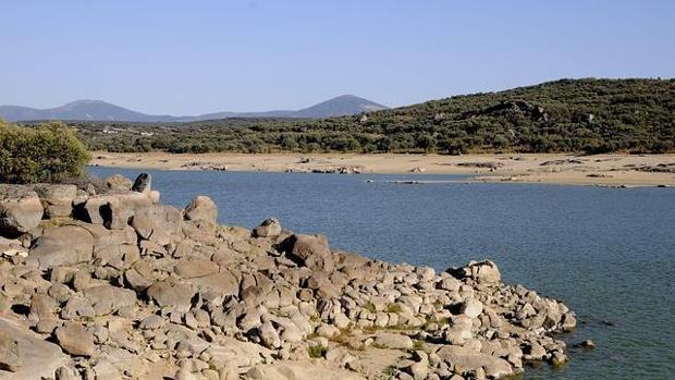 Prohíben el uso de agua potable en las granjas de Los Montes de Toledo