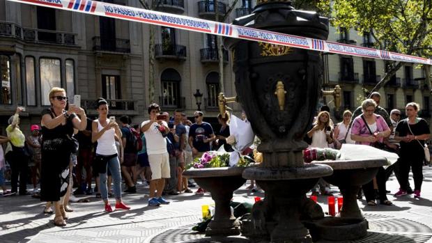 Los atentados de Cataluña: cronología al detalle desde el comienzo de la tragedia