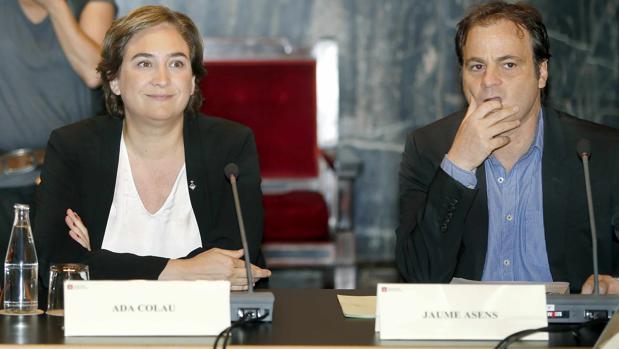 PP y Cs reprochan al teniente de alcalde de Colau por defender a un yihadista vinculado con el atentado