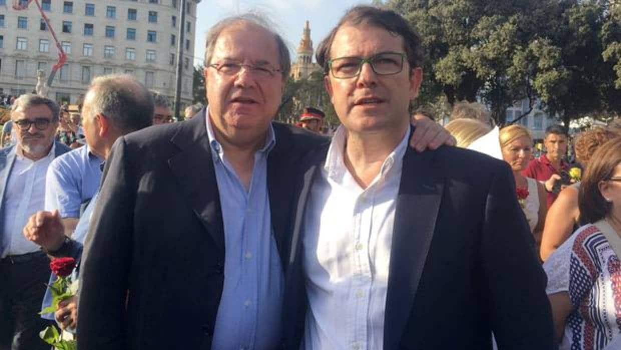 El presidente de la Junta, Juan Vicente Herrera, junto al presidente del PP de Castilla y León y alcalde de Salamanca, Alfonso Fernández Mañueco