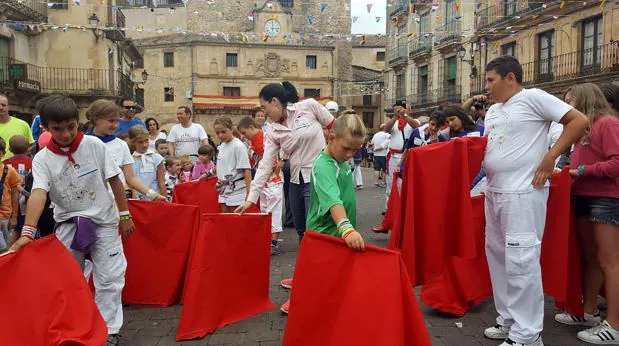 Unos 200 niños participan en las actividades del programa de Víctor Barrio en Sepúlveda (Segovia)