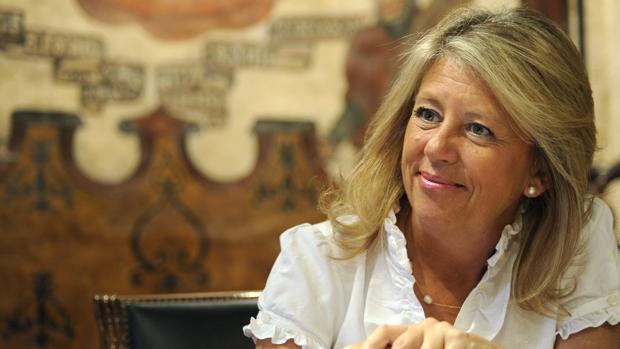 Ángeles Muñoz recupera la Alcaldía de Marbella tras prosperar la moción del censura contra el PSOE