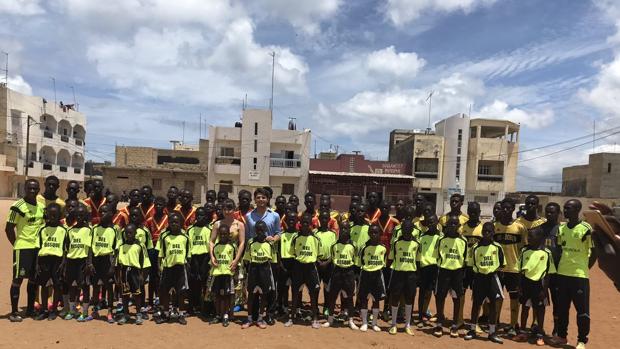 La preciosa historia de la escuela de fútbol español de Dakar