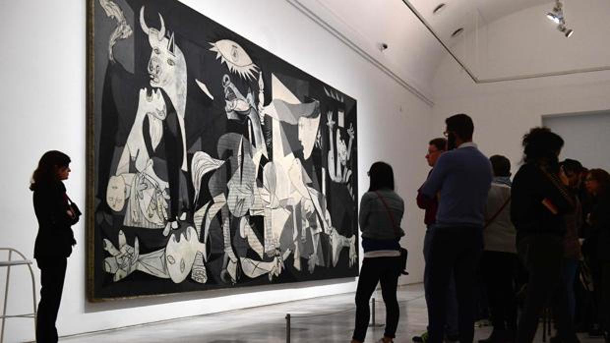 El «Guernica», expuesto en el Museo Reina Sofía