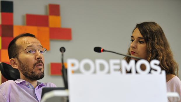 Podemos apela a los «lazos» con el PSOE para echar a Rajoy de La Moncloa