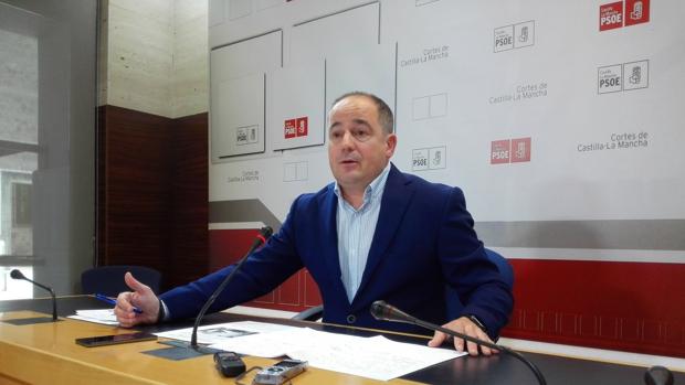 El diputado Emilio Sáez aspirará a dirigir el PSOE de Albacete capital