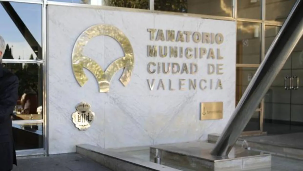 Imagen de la entrada al tanatorio municipal de Valencia