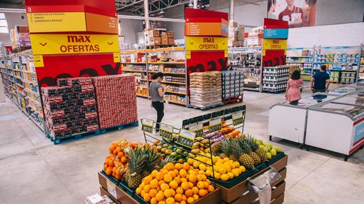 Primeros clientes del nuevo establecimiento