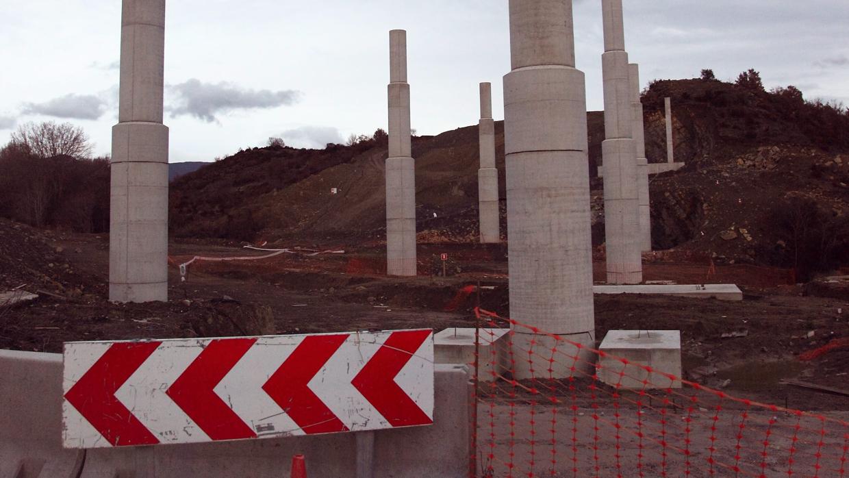 Tramo en obras de la autovía Léria-Huesca-Pamplona