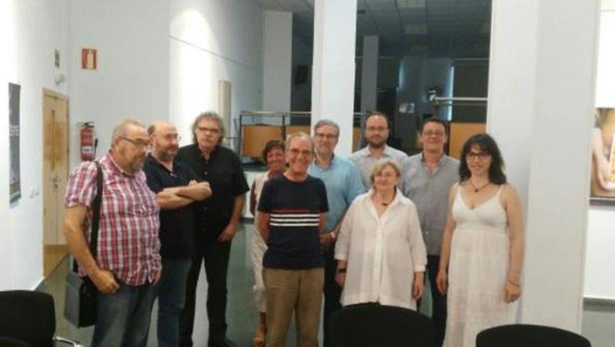 Reunión de la Comissó Cívica con Tardà y el resto de dirigentes de ERC en Alicante