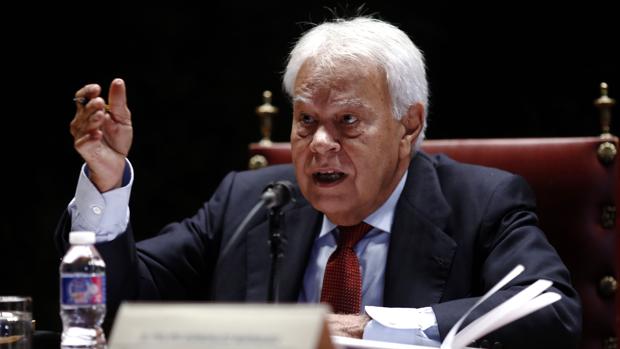Felipe González afirma que el desafío independentista es «lo más preocupante en los últimos 40 años»