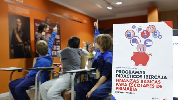 Ibercaja se une al Día de la Educación Financiera con un completo programa de actividades