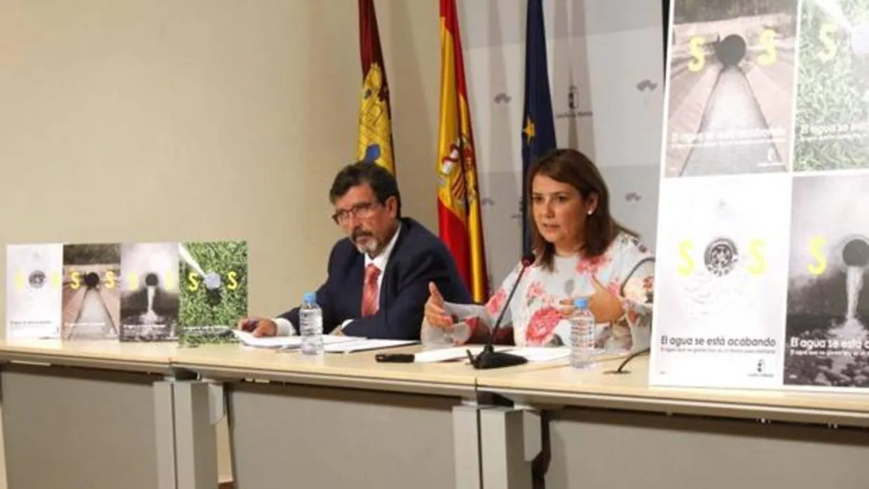 Antonio Luengo y Agustina García Élez, en rueda de Prensa