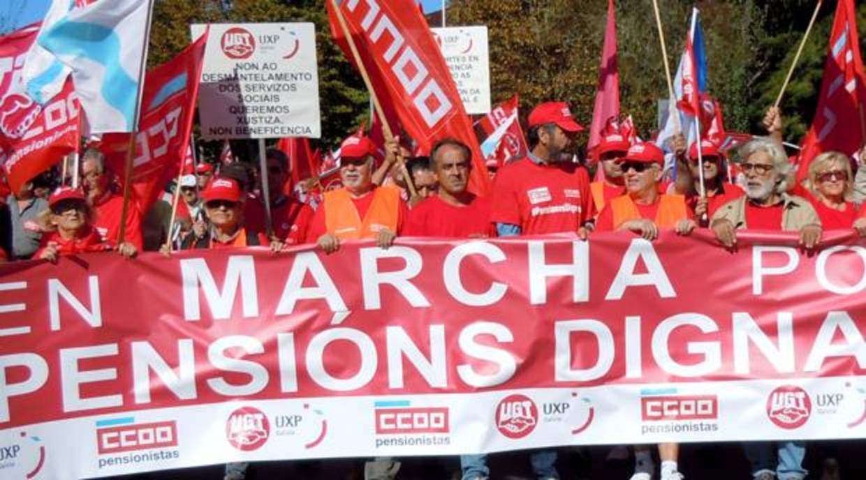 Participantes en la marcha ayer en Santiago