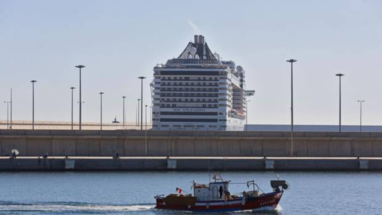 Imagen tomada este jueves en la Dársena del puerto de Valencia