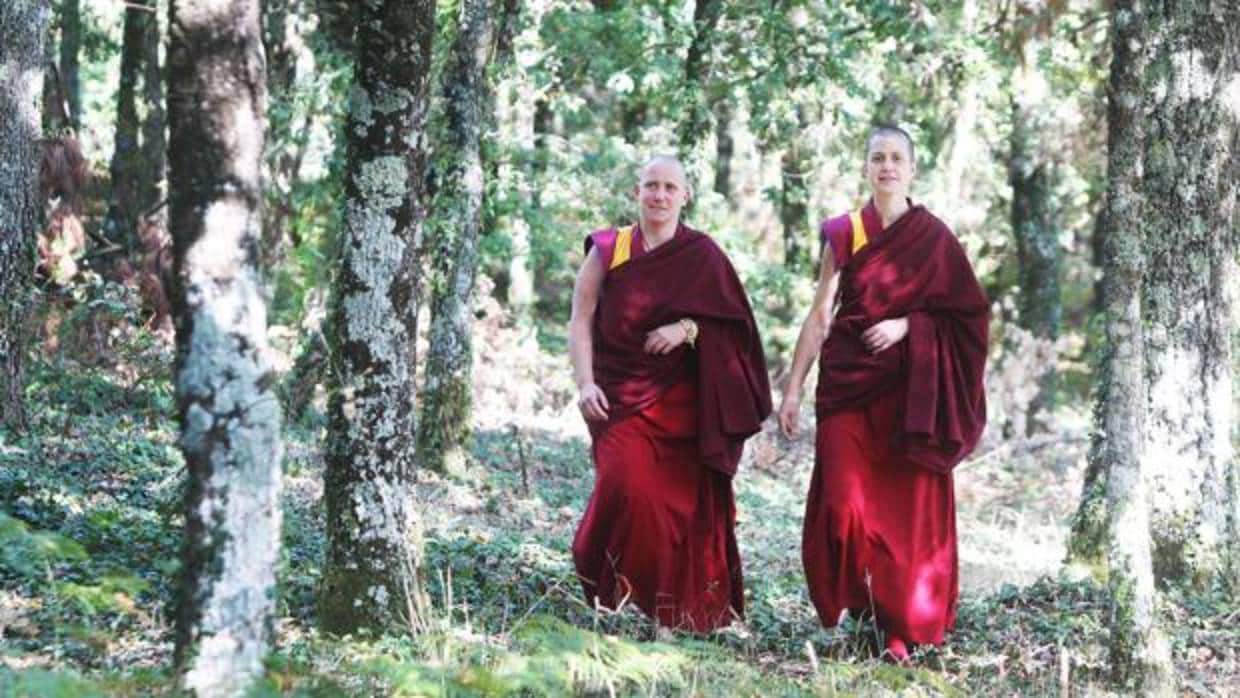 Tenzing Palmo y Tenzing Ngeyung, las dos monjas budistas gallegas, en Ventoselo