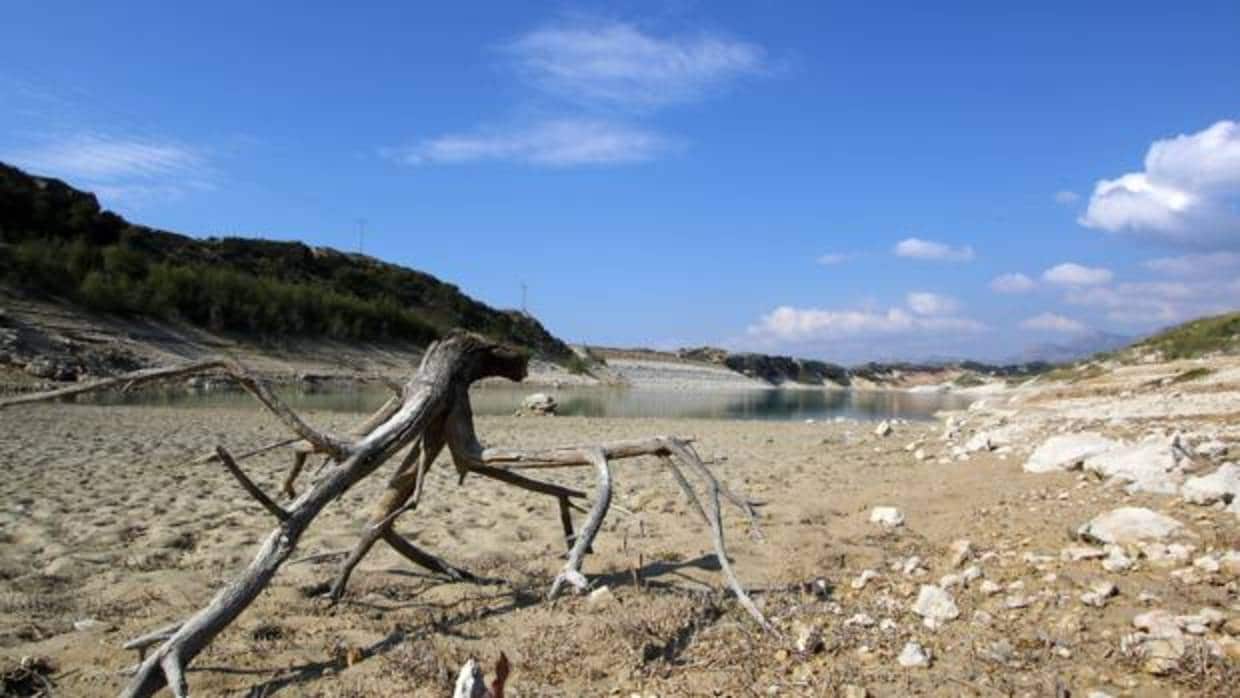 Embalse Crevillente, Alicante, afectado por la sequía