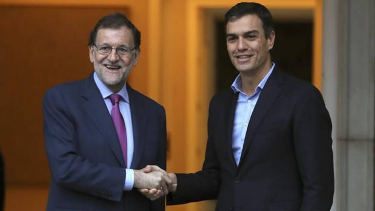 Rajoy y Sánchez durante uno de sus últimos encuentros en Moncloa