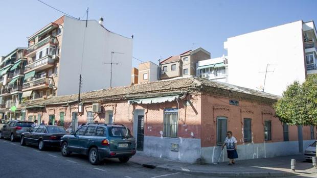 El Ayuntamiento de Madrid deniega la licencia de demolición de la casa de Vallecas que fotografió Capa