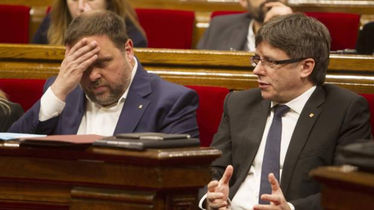 Puigdemont y Junteras, en el Parlamento catalán