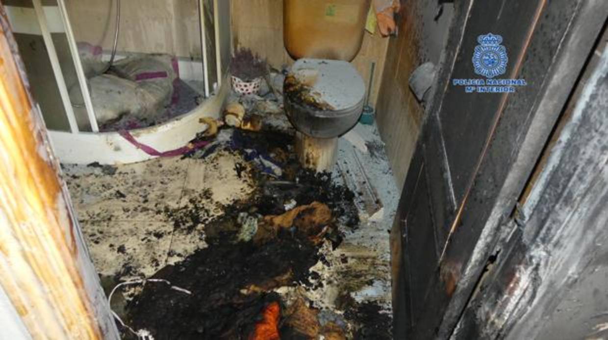 Interior de la vivienda tras el incendio