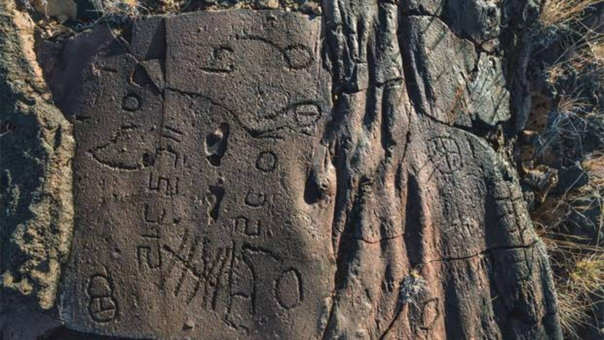 Grabado rupestre de El Julan, en El Hierro, descubierto en 1873 por Aquilino Padrón