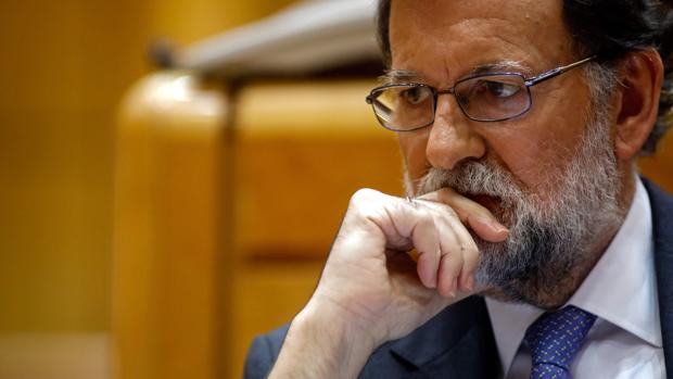 Rajoy pide «tranquilidad» a los españoles: «El Estado de Derecho restaurará la legalidad en Cataluña»