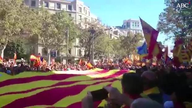 Los mejores vídeos de la manifestación contra la independencia en Barcelona