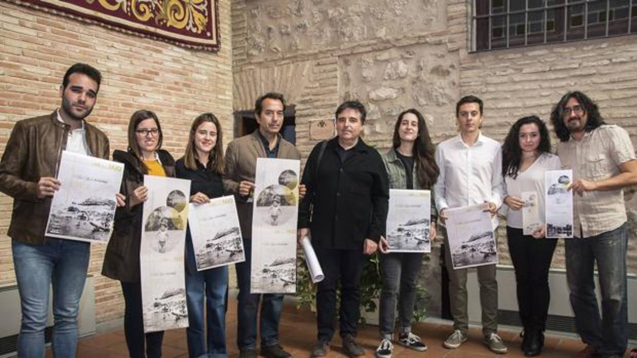 Los alumnos, con sus propuestas y el concejal Diego Mejías