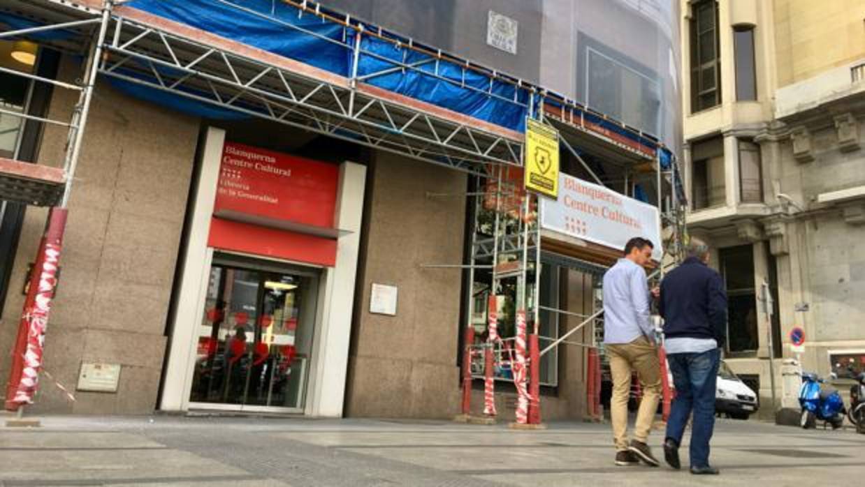 El exterior, ayer, de la librería y centro cultural Blanquerna, en Madrid