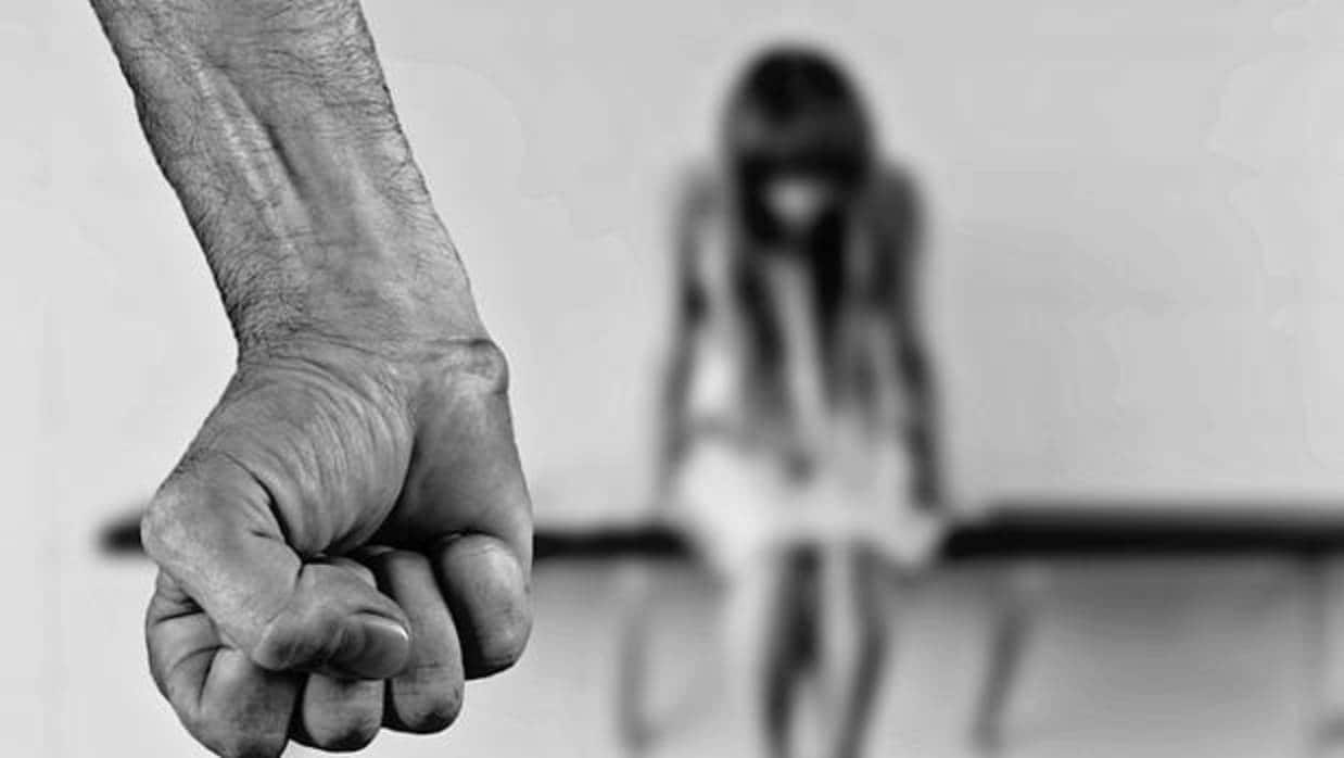 Piden 11 años por violar a su expareja ante su hijo de 3 años un día de Navidad