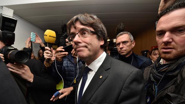 El juez belga tiene 15 días para decidir la entrega de Puigdemont