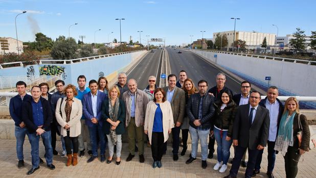 Isabel Bonig se pone al frente de la reivindicación de las obras de la V-21