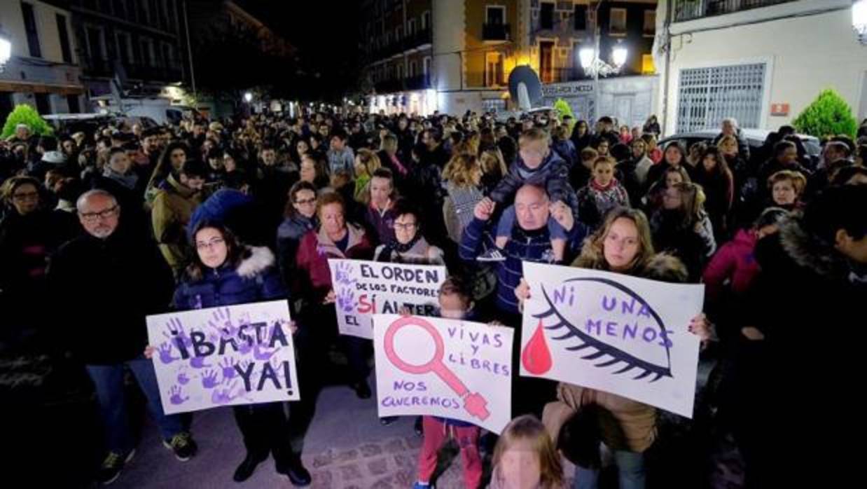 Un momento de la manifestación en Elda por la muerte de Jessica