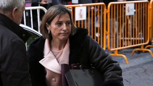 Forcadell asegura que regresa a casa con la conciencia «tranquila» tras haber actuado «correctamente»