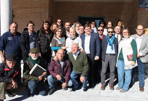 Alcaldes y cargos del PSOE provincial han apoyado a la ya exalcaldesa, Carmen Pedraja