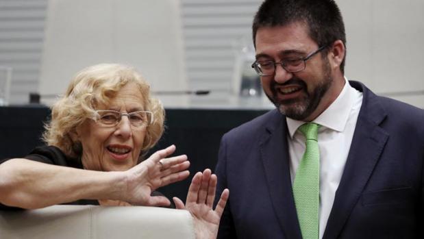 Carmena corrige a Sánchez Mato sobre el PEF: «Vamos a seguir las indicaciones de Hacienda»