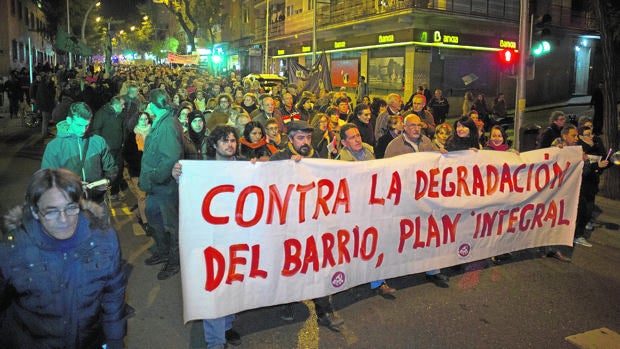 Vallecas se rebela contra las drogas y okupaciones: «Con nosotros no se trafica»