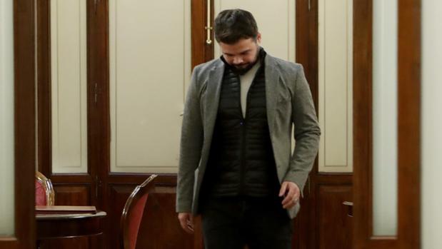 Ana Pastor se reúne con Rufián en su despacho tras el episodio de las esposas en el Congreso