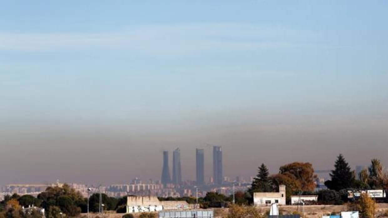 Contaminación sobre la ciudad de Madrid, esta semana