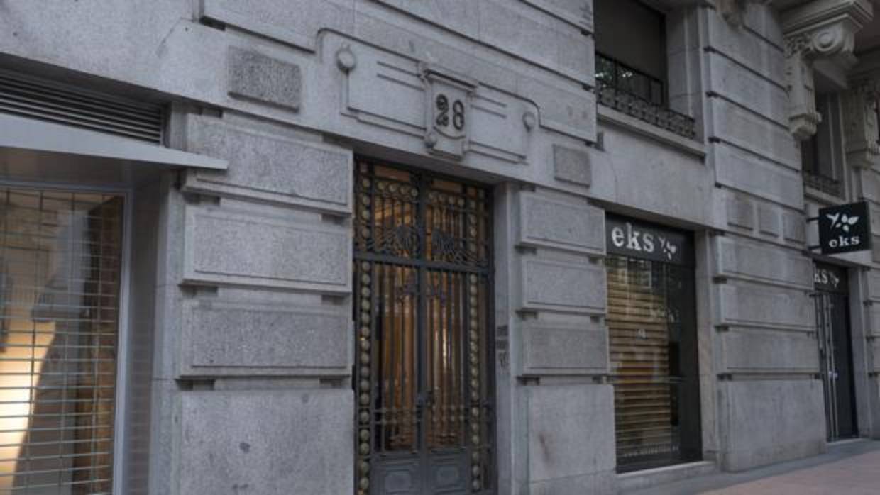 Fachada de la sede de «Equipo económico» en Madrid