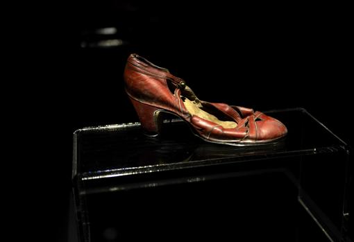 Zapato de señora, en la exposición sobre Auschwitz