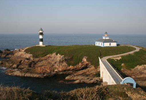 Faro de la isla de Pancha en la costa de Ribadeo