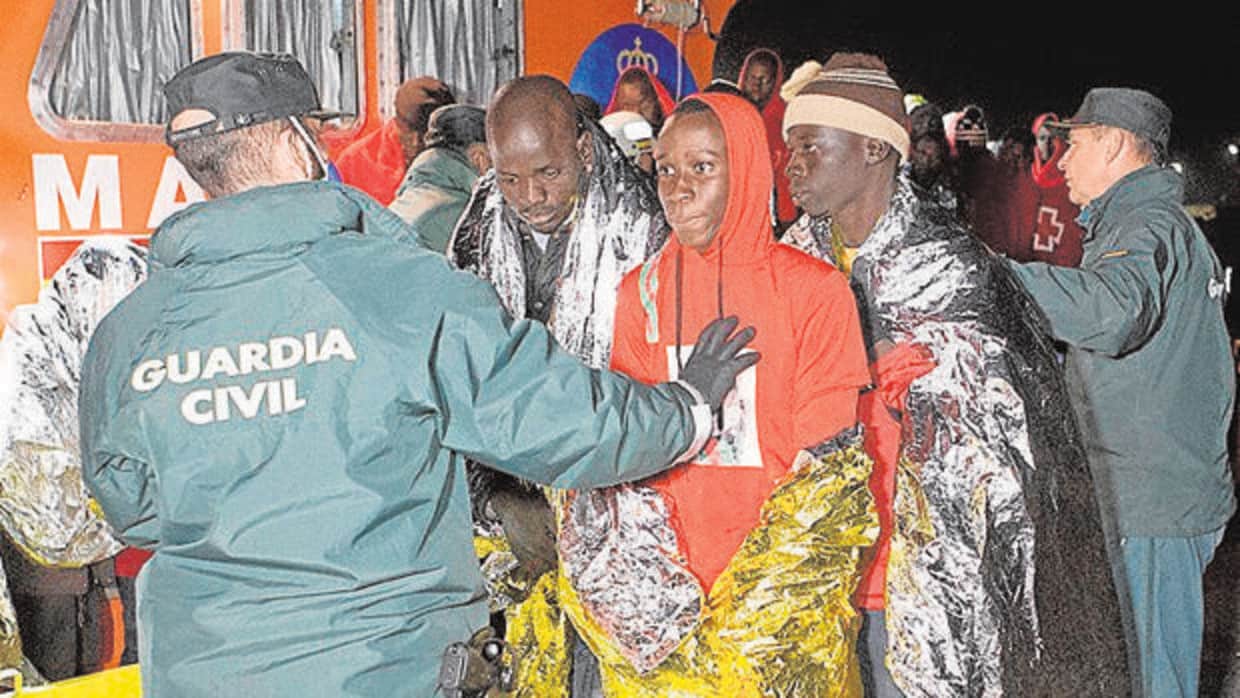 El viernes llegaron a Motril 108 inmigrantes que fueron rescatados
