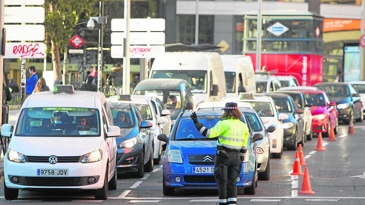 Control de vehículos en el acceso a la Gran Vía