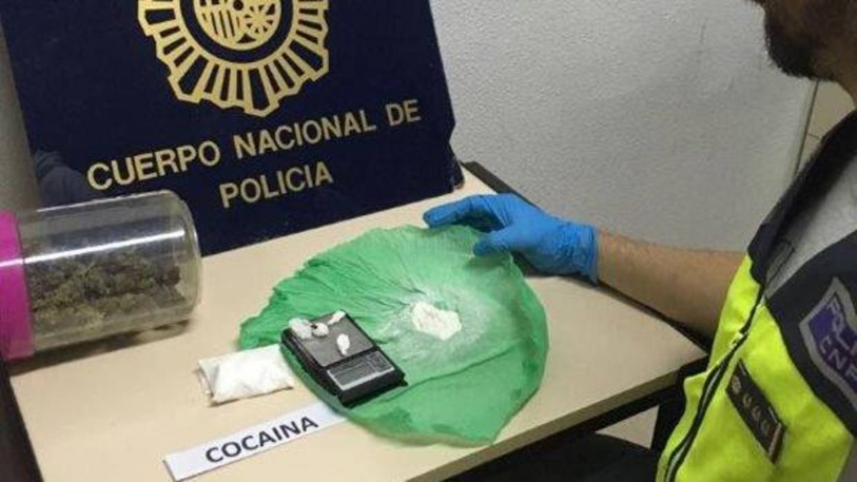 Droga intervenida al repartidor de comida rápida en Alicante