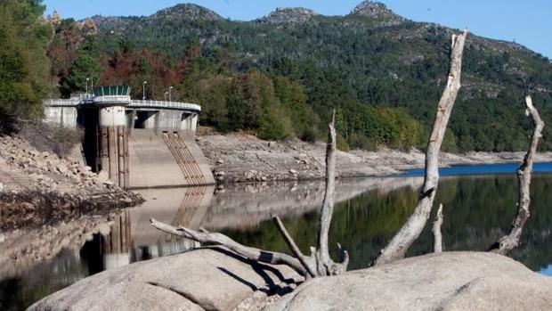 El Gobierno gallego informará sobre la potabilidad del agua
