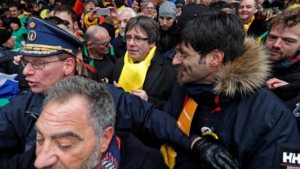 Catalá ve «contaminación y falsedad» en las declaraciones de Puigdemont sobre la retirada de euroorden