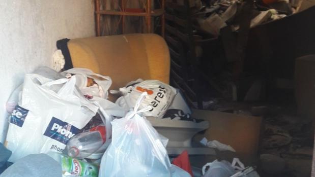 Vecinos del Cabanyal critican el aumento de la degradación por el abandono de viviendas