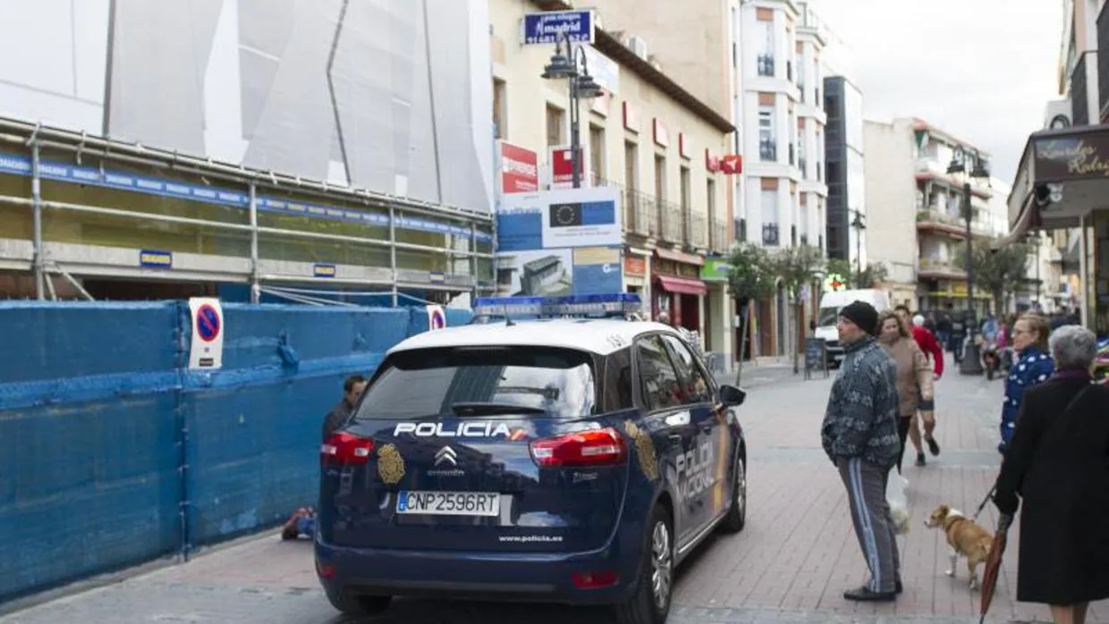 Una patrulla de Policía Nacional en las calles de Madrid